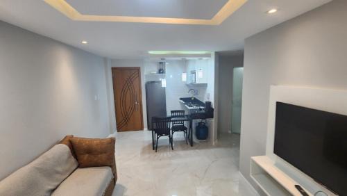 Armacao Apartamento | FLAT Jardim de Alah - Frente Praia