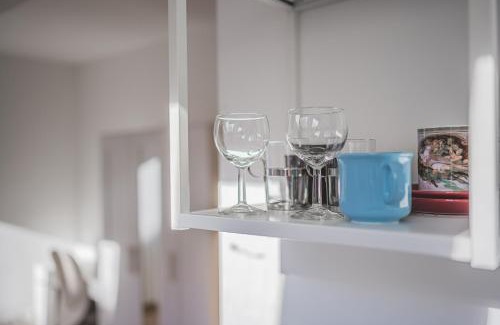 Andel Apartamento | Flat Near Prague Castle Stylish & Prime Location 4
