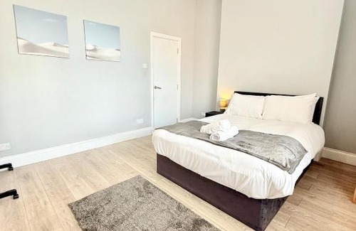 Saint Paul's Apartamento | Flat on City Road By Local Stays