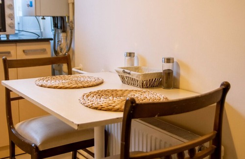 Konak Apartamento | Flat with Mesmerizing Sea View in Konak