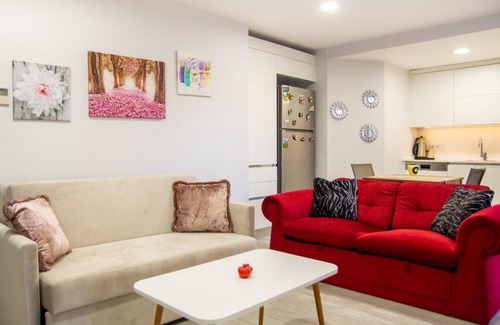 Altınyunus Mahallesi Apartamento | Flat with Shared Pool Close to the Beach in Cesme