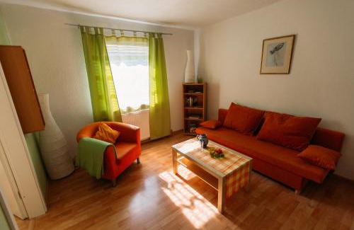 Schwanheim Apartamento | flat2let Apartment 1