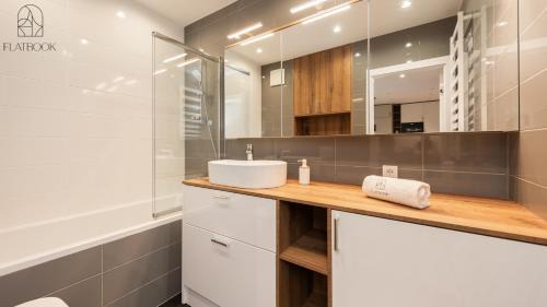 Przymorze Apartamento | Flatbook - Seaside Apartments Albatross Tower
