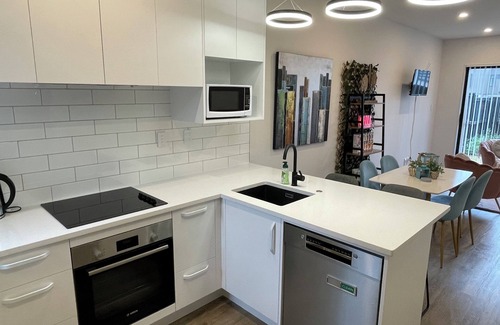 Flat Bush Casa | Flatbush Holiday Accommodation, 2 Bedroom TownHouse | Apartment KK11