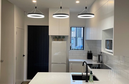 Flat Bush Casa | Flatbush Holiday Accommodation, 2 Bedroom TownHouse | Apartment KK11