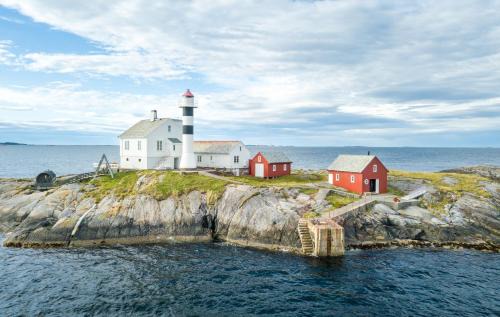 Midsund Municipality Complejo | Flatflesa Fyr - by Classic Norway Hotels
