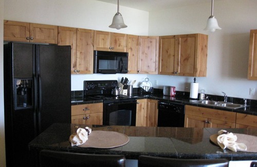 Lakeside Condominio | Flathead Waterfront 2BR / 2BA Condo @ Waterside - Unidades adicionales disponibles