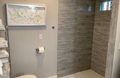 Enterprise Cabaña | Flawless Faith-Moderno-Rural-Baño Privado