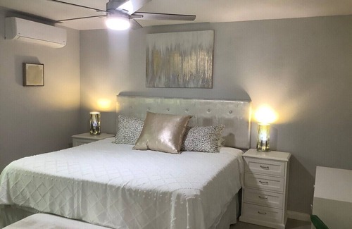Enterprise Cabaña | Flawless Faith-Moderno-Rural-Baño Privado
