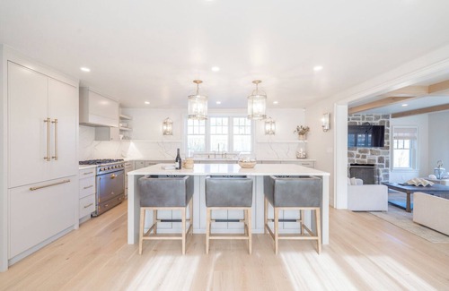 Siasconset Casa | Flawlessly renovated Sconset home