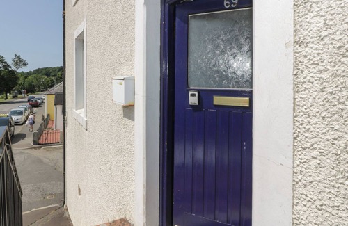Gatehouse-of-Fleet Cabaña | FLEET TOWNHOUSE, pet friendly in Gatehouse Of Fleet