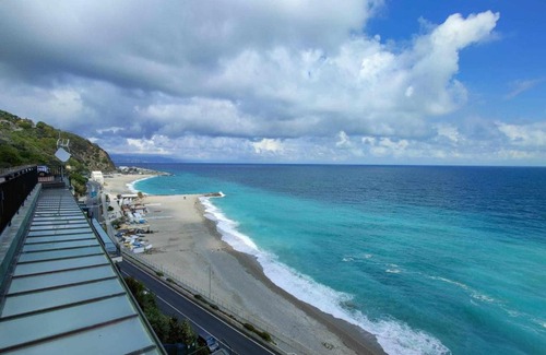 Bergeggi Apartamento | Fleetwood House Fronte Mare