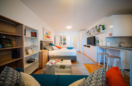 Zagreb Apartamento | Fleksibilni SelfCheckIns 168 - Zagreb - Studio - Parking - Lođa