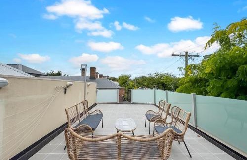 Flemington Casa | Flemington Escape with private rooftop area