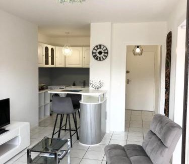 Thonon-les-Bains Apartamento | FLEUR De LYS - PROCHE CENTRE VILLE ET LAC
