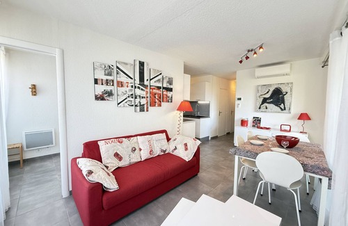 La Petite Motte Apartamento | Fleurie 1, renovate with taste this charming ground floor with swimming pool and parking