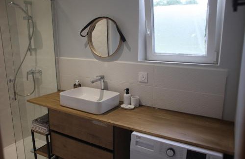 Neuille-le-Lierre Apartamento | Fleurs de Brenne Gite