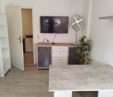 Marienthal Ost Apartamento | FLEX Aparts - große, möblierte Wohnung in Zwickau mit 2 Zimmern