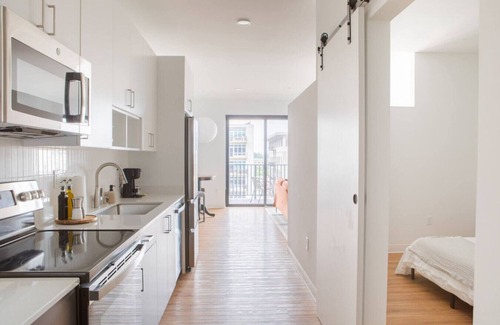 Yankee Hill Apartamento | Flexhome East Side 1BR NO6 - Balcony+Pool+Gym