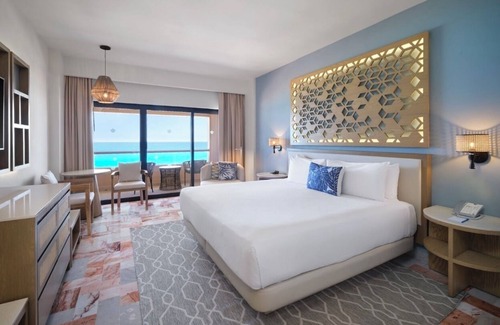 Punta Cancún Complejo | Flexible Dual-Suite w/Balconies & Resort Perks – Wyndham Grand Cancun