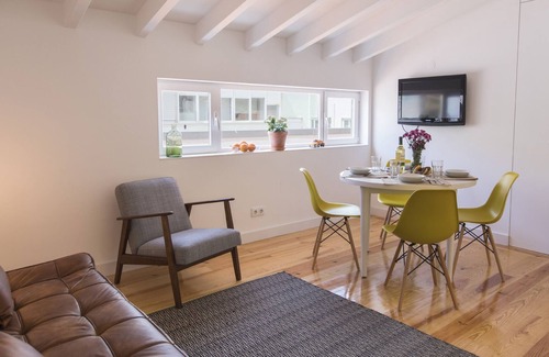 Alto do Pina Apartamento | FLH Alameda Charming Flat II