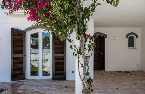 Altura Casa | FLH Altura Family House with Pool