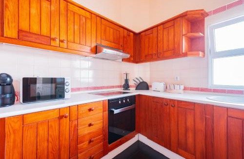 Sao Goncalo Apartamento | FLH Funchal Ocean View with Pool