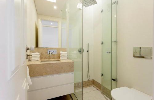 Alfama Apartamento | FLH Mouraria Art Apartment with Pool