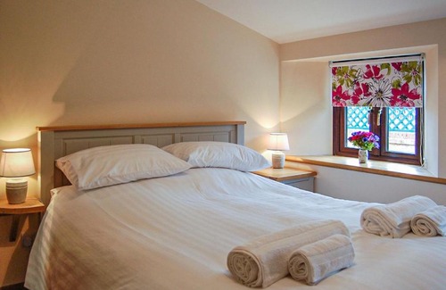 Roughton Casa | Flint Cottage