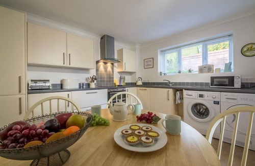 East Dereham Casa | Una casa de vacaciones muy bien presentada y bien equipada en Castle Acre.