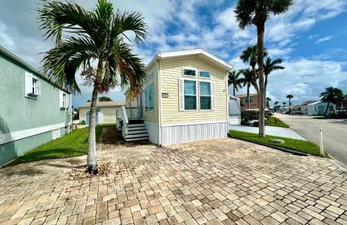 Nettles Island Casa | Flip Flop Inn amazing 1 bedroom 1 bath beach bungalow