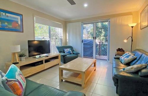 Amity Point Casa | FLIP FLOP INN