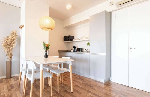 Microcentro Apartamento | Fliphaus + Azopardo 700 'A' - Lux Lofts Puerto Madero