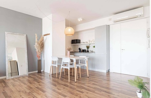 Microcentro Apartamento | Fliphaus + Azopardo 700 'A' - Lux Lofts Puerto Madero