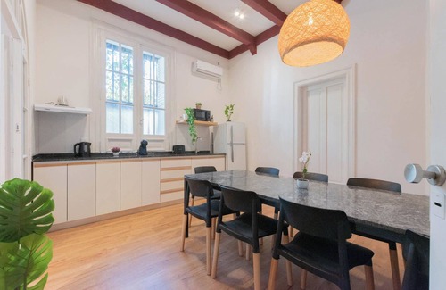 Colegiales Casa | FLIPHAUS Mansion Paz
