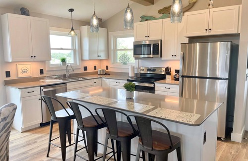 Ocracoke Casa | Flippy Flop: New construction on a canal. Marsh views.