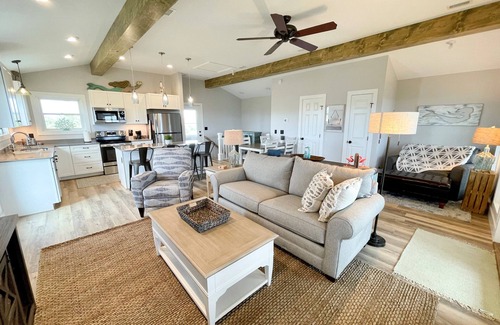 Ocracoke Casa | Flippy Flop: New construction on a canal. Marsh views.