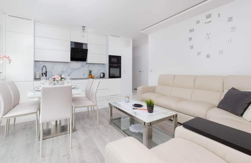 Gdansk Apartamento | Flisykowskiego 9 | Bright Apartment | Parking