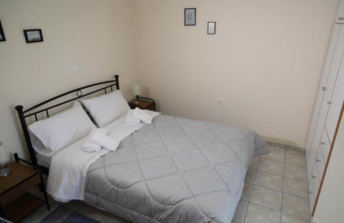 Mesolongi Apartamento | Flo's Apartments