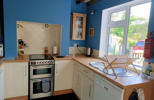 Newark Cabaña | Flo's Cottage a cosy traditional self catering cottage in a quiet rural setting