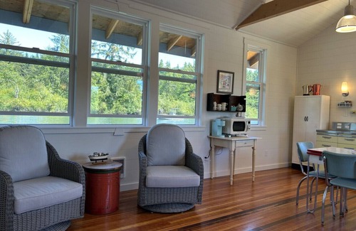 Astoria Alquiler De Eote | Float House No. 2 at Jack Creek