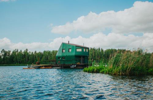 Gulbene Municipality Casa | Floating guest house Musters