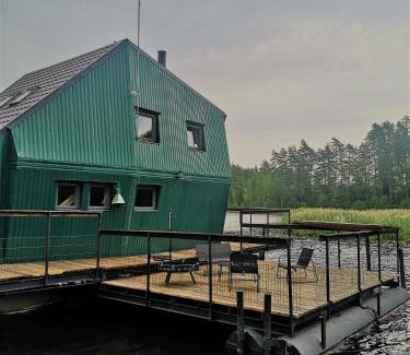 Gulbene Municipality Casa | Floating guest house Musters