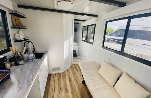 Trailer Estates Alquiler De Eote | Floating Home
