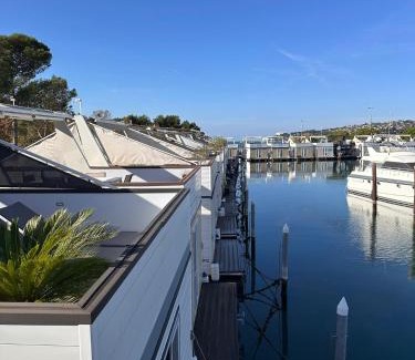 Seca Apartamento | Floating House - MARINA PEARL
