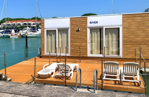 Lignano Riviera Alquiler De Eote | Floating Resort