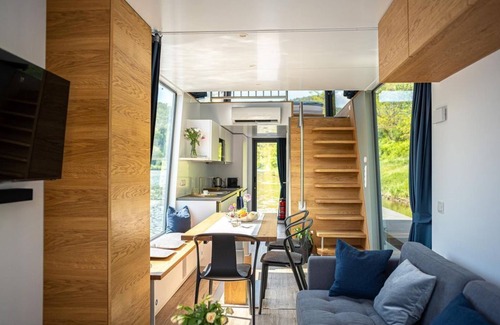 Merzig Apartamento | Floating vacation apartment on the Saar - mobile home, shower, WC, 2 bedrooms