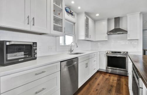Shell Island Casa | Flock of Sea Girls by Sea Scape Properties