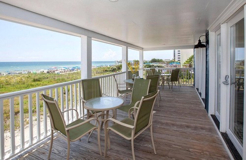 Shell Island Casa | Flock of Sea Girls by Sea Scape Properties