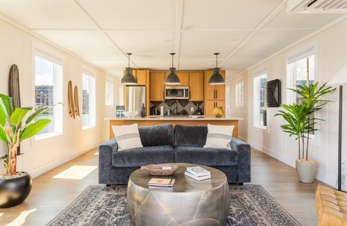 Canton Alquiler De Eote | FLOHOM 12 - Luxe On-Water Retreat in Fells Point